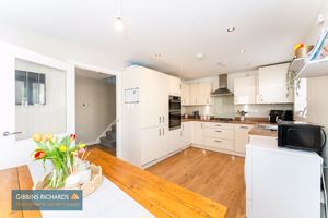 Kitchen/Diner- click for photo gallery